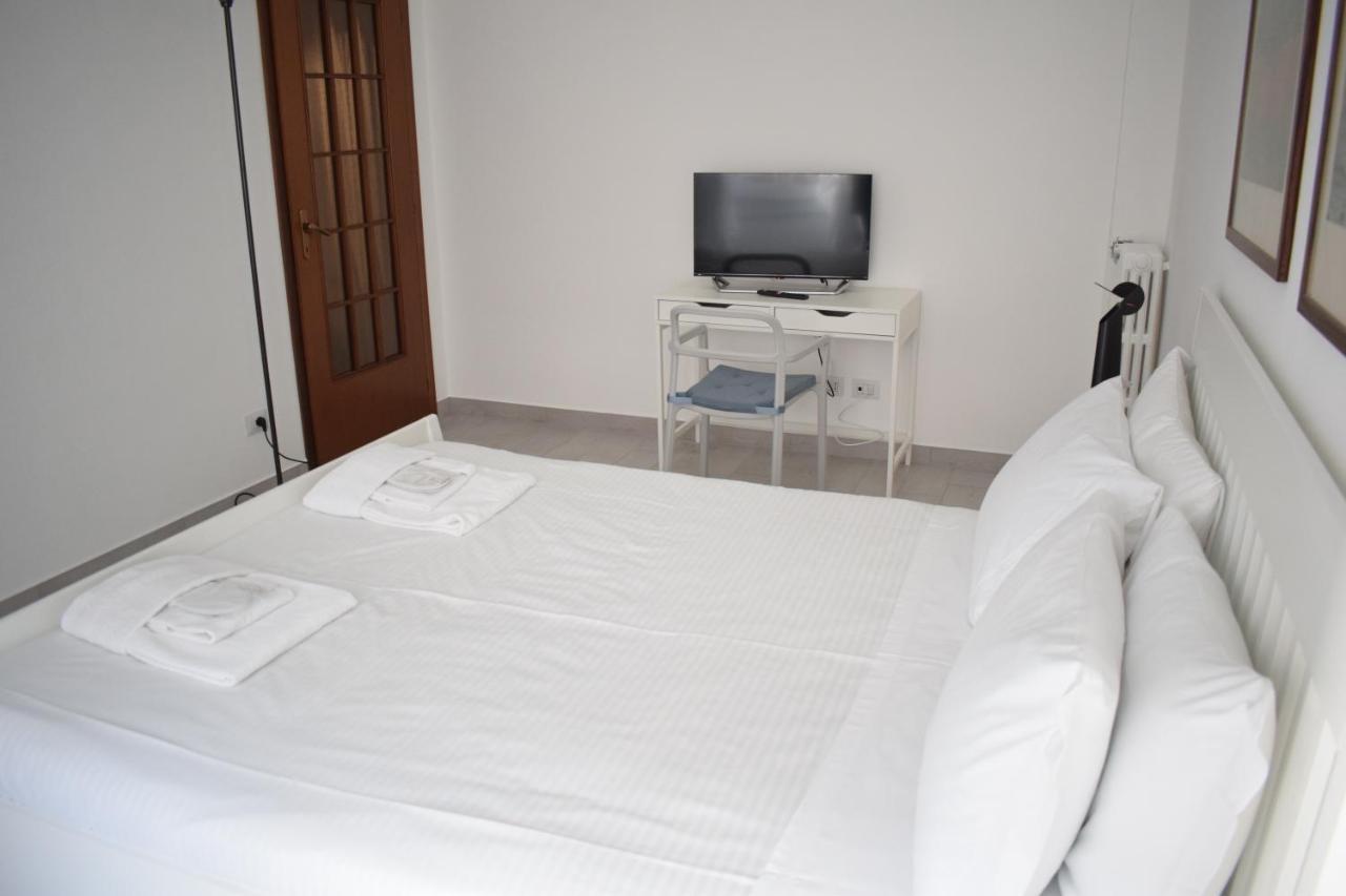 L'Arche Comfort&Relax - Gambara Square Di Via Palma Милан Экстерьер фото