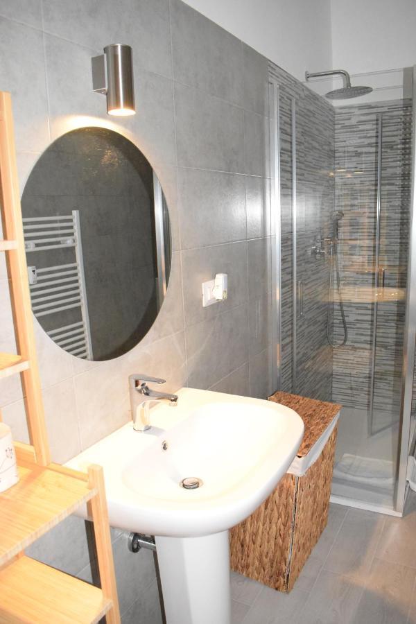 L'Arche Comfort&Relax - Gambara Square Di Via Palma Милан Экстерьер фото
